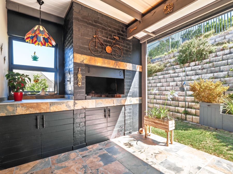 2 Bedroom Property for Sale in The Village Western Cape